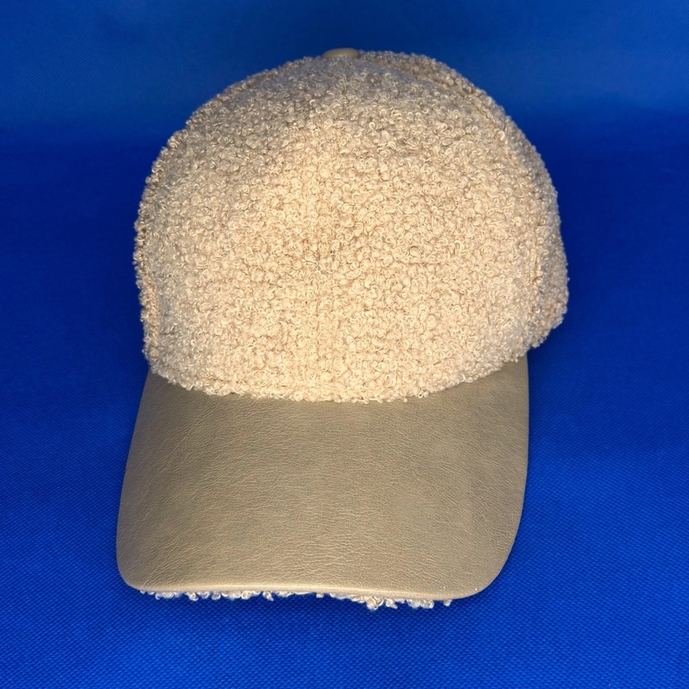 SWAK Beige Faux Shearling Sherpa and Faux Leather Baseball Cap‎ Adjustable Hat